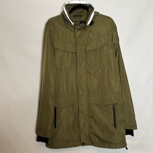Pajar Men's Roy Packable Rain Jacket size Large Colour Army Green Size Large